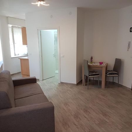 Giuchry Apartment Meran Buitenkant foto